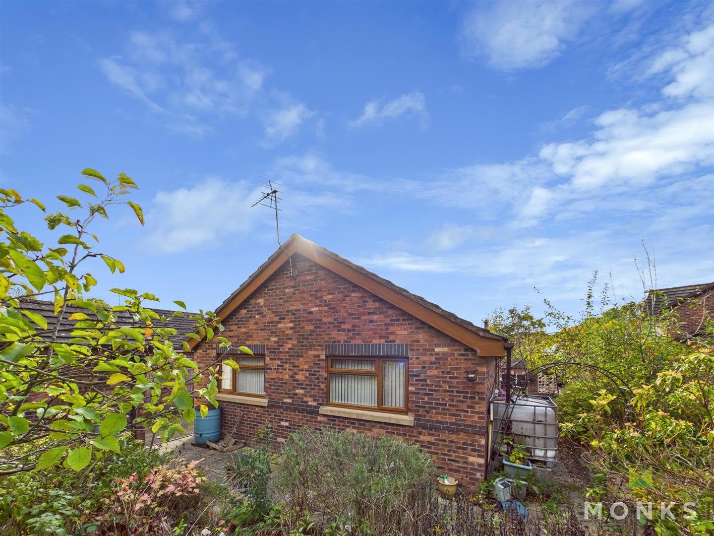 2 Rhyd Galed, Oswestry, SY11 3NY For Sale